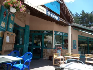 Le Relais De L’avance à Saint-Étienne-le-Laus