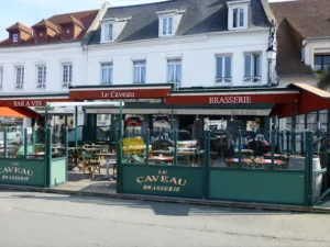 Brasserie Le Caveau à Montreuil