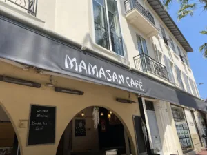 Mamasan Café à Antibes