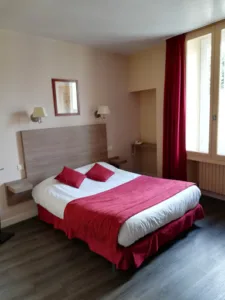 Hôtel-restaurant Les Colonnades à Saint-Fulgent