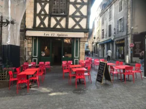 Les Douze Apôtres à Montluçon