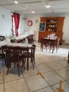 « Bar restaurant de la gare » – « Au Barjo, pizzas et burgers » à La Bâthie