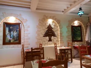 Le Cedre Du Liban à Béziers