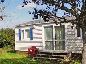 Camping Le Cheyenne Limousin à Châteauneuf-la-Forêt