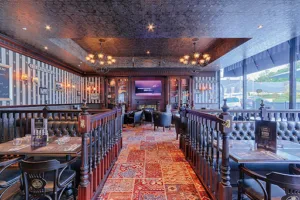 Au Bureau Saran à Saran