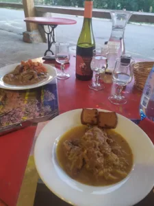 Auberge Taverne Vigneronne à Tournissan