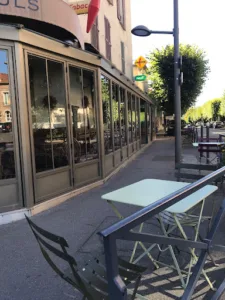 Brasserie Les Tilleuls Cafe Presse à Meudon