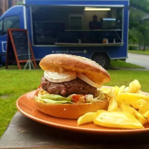 Tout est bon dans le camion à Lingolsheim