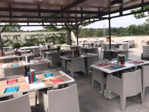 Le Bistrot du Parc Animalier de LA BARBEN à La Barben
