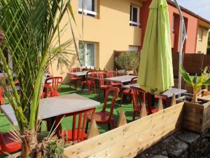 Hôtel Restaurant le Cheval Blanc à Cerizay