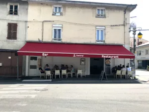 Le Central Restaurant & Bar à Montrevel-en-Bresse