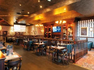 Au Bureau à Fenouillet