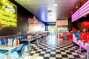 Memphis – Restaurant Diner à Cagnes-sur-Mer