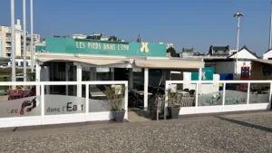 Les pieds dans leau à Le Havre