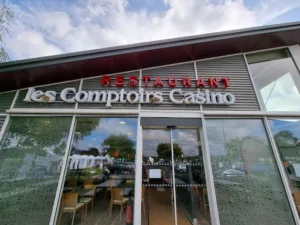Comptoirs Casino à Luant