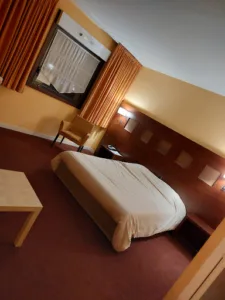 L’HOSTELLERIE DE LA RIVIERE à Creil