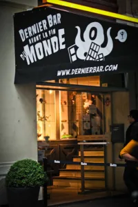 Le Dernier Bar avant la Fin du Monde à Paris