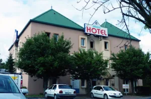 Ambiance Hotel à La Queue-en-Brie