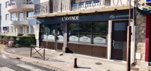 L’avenue_ à Laon
