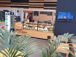 le Clubb – snack sportif & gourmand à Betton