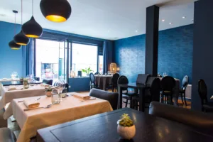 Louise. ( Restaurant & Cave à vin – Épicerie fine ) à Lorient