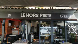 Le Hors Piste. Les horaires sont ouverture minimum et fermeture maximum à Saint-Cyr-sur-Mer