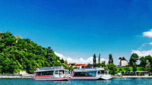 Bateaucanal Chanaz à Chanaz