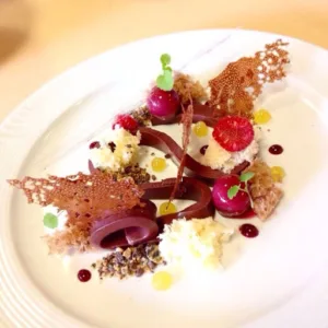 Studio Club à Cergy