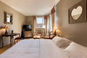 Logis Contact Hôtel Restaurant Le Beaulieu à Beaulieu-sur-Dordogne