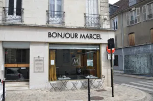Bonjour Marcel à Bourges