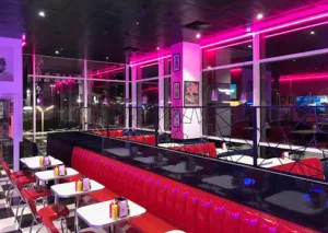 Memphis – Restaurant Diner à Les Sables-d'Olonne