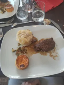 L’AUBERGE DU MOTTET à Maringes