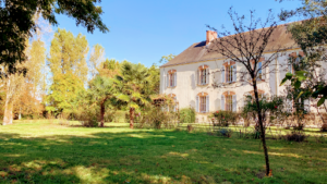 Manoir De Bel Ebat à Crossac