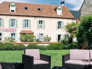 Logis Hôtel la Bonne Auberge à Nouzerines