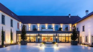 Hôtel SPA Restaurant Les Sept Fontaines à Tournus