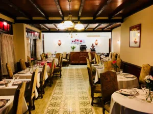 Restaurant traditionnel Chez Fleur à Aulnay-sous-Bois