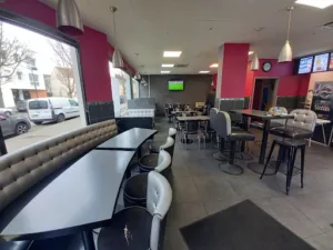 Good Time à Montigny-le-Bretonneux