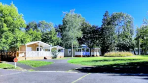 Camping Le Pré des Laveuses à Cournon-d'Auvergne