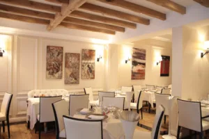 Le Tournesol à Courbevoie