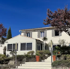 Restaurant & Hôtel lOasis à Cabrières-d'Avignon