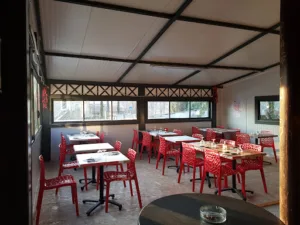 Le Képi blanc à Pomas