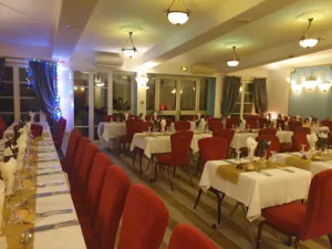 Restaurant de l’Auberge des Écluses. à Carrières-sous-Poissy