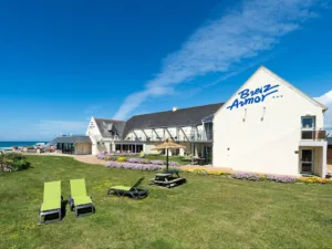 Logis Hôtel Breiz-Armor à Pouldreuzic