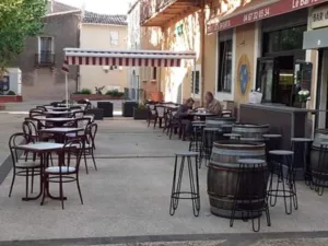 le café des sports à Pomérols