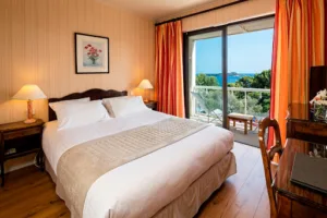 Le Provençal · Hotel et Restaurants · Var à Hyères