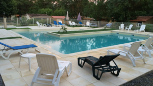 Le Camping du Théâtre – Alba la Romaine – Ardeche à Alba-la-Romaine