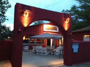 Complexe la Garenne à Mirepeisset