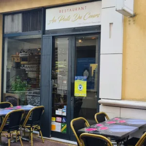 Au puits du cours à Cagnes-sur-Mer