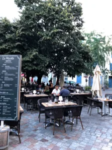 La placette à Arles