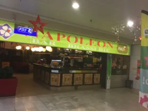 Le Napoléon Café à Stains